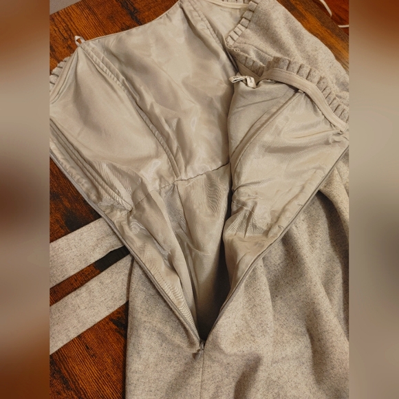 Banana Republic grey wool and rhinestoned party dress Size 8 - Picture 8 of 15